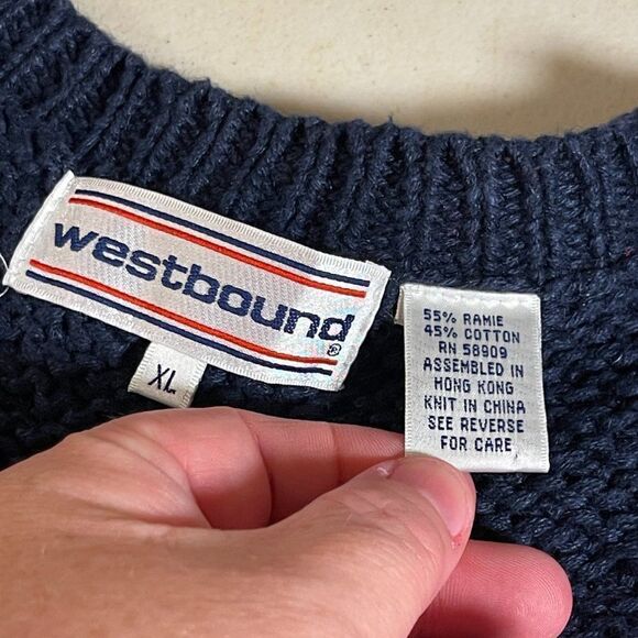 Westbound Christmas Blue Red Poinsetta Candy Cane Wreath Knitted Sweater Vest XL - Picture 9 of 9